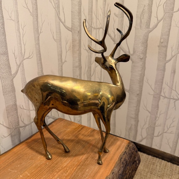 Large Vintage Brass Deer Statue: Mid-Century Lodge Décor - Picture 2 of 11